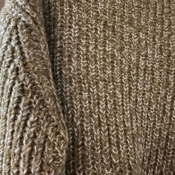 Oversized knit sweater - Picture 2 of 2